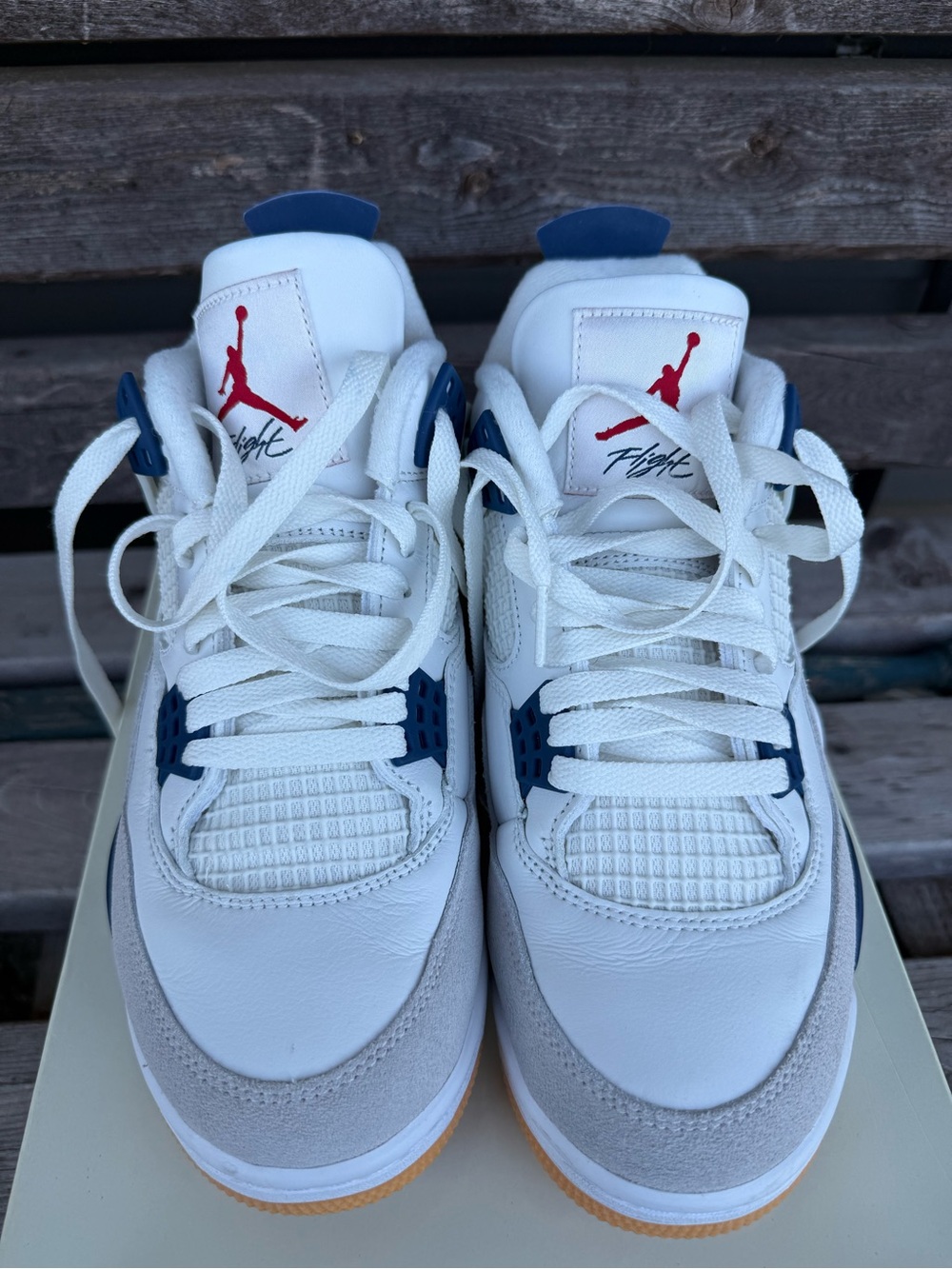 Jordan 4 SB - Picture 2 of 7